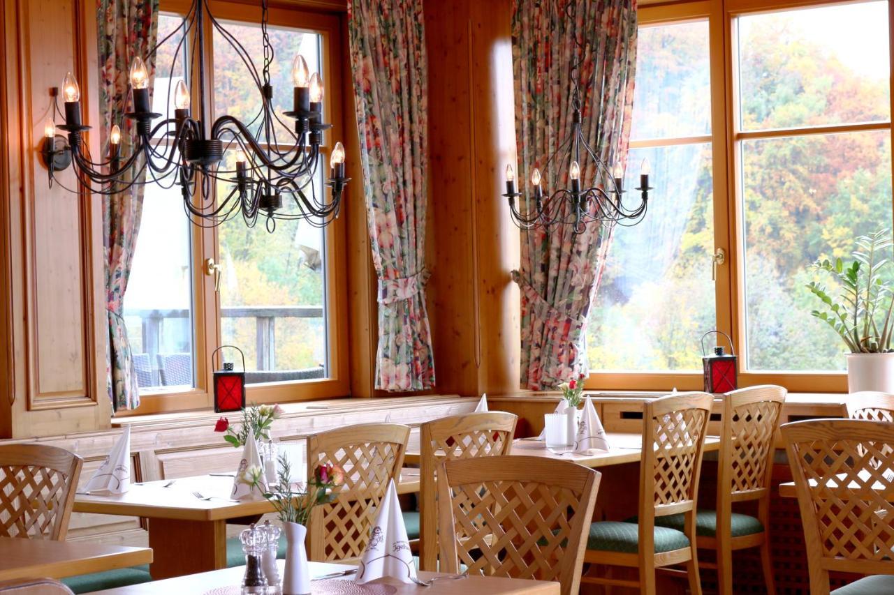 Berggasthof Hotel Igelwirt Schnaittach Exterior foto